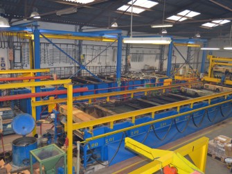 RMV - vista de una de las líneas de trabajo en la fábrica